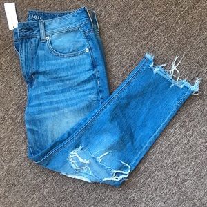 NWT-American Eagle-High-Waisted Tomgirl Jean